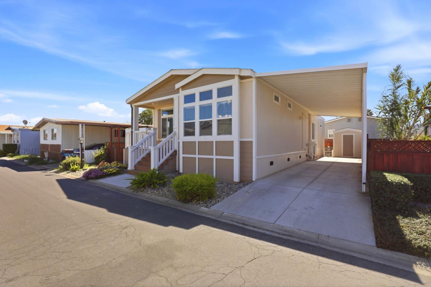 Detail Gallery Image 3 of 40 For 500 West 10th St #112,  Gilroy,  CA 95020 - 3 Beds | 2 Baths