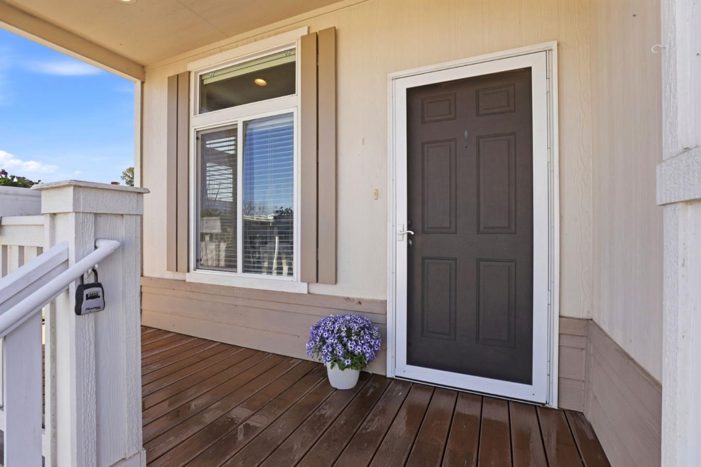 Detail Gallery Image 4 of 40 For 500 West 10th St #112,  Gilroy,  CA 95020 - 3 Beds | 2 Baths