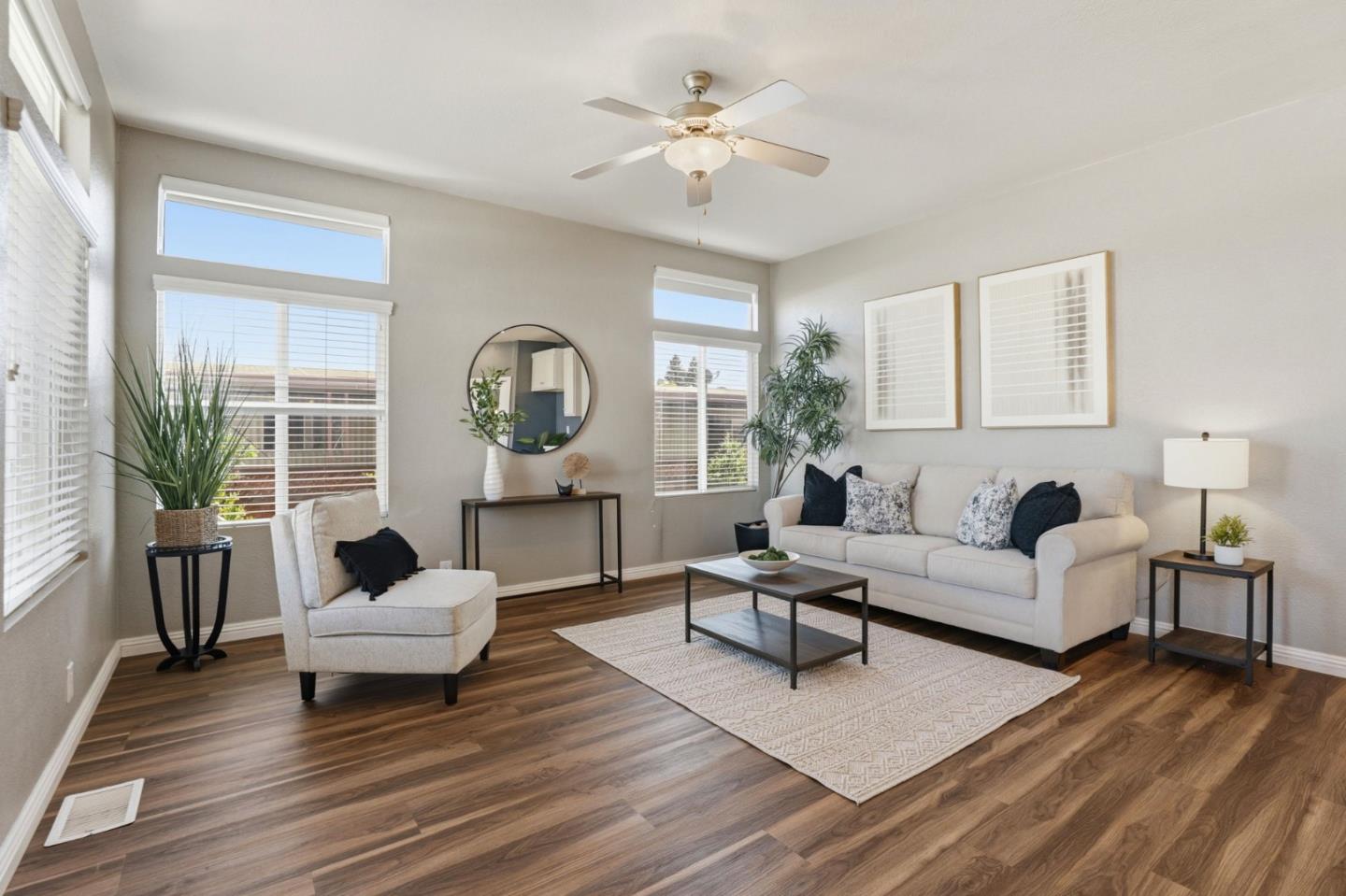 Detail Gallery Image 6 of 40 For 500 West 10th St #112,  Gilroy,  CA 95020 - 3 Beds | 2 Baths