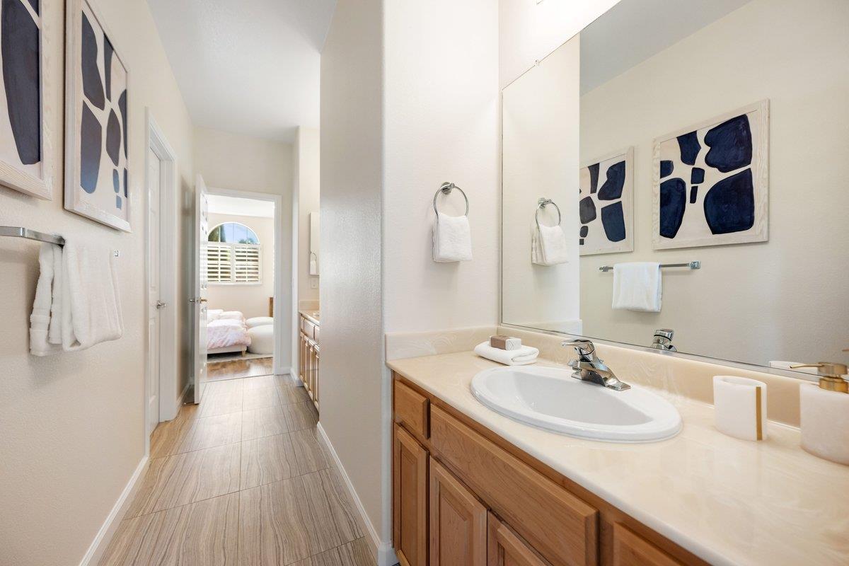 Detail Gallery Image 56 of 103 For 2231 Quail Bluff Ct, San Jose,  CA 95121 - 4 Beds | 4 Baths