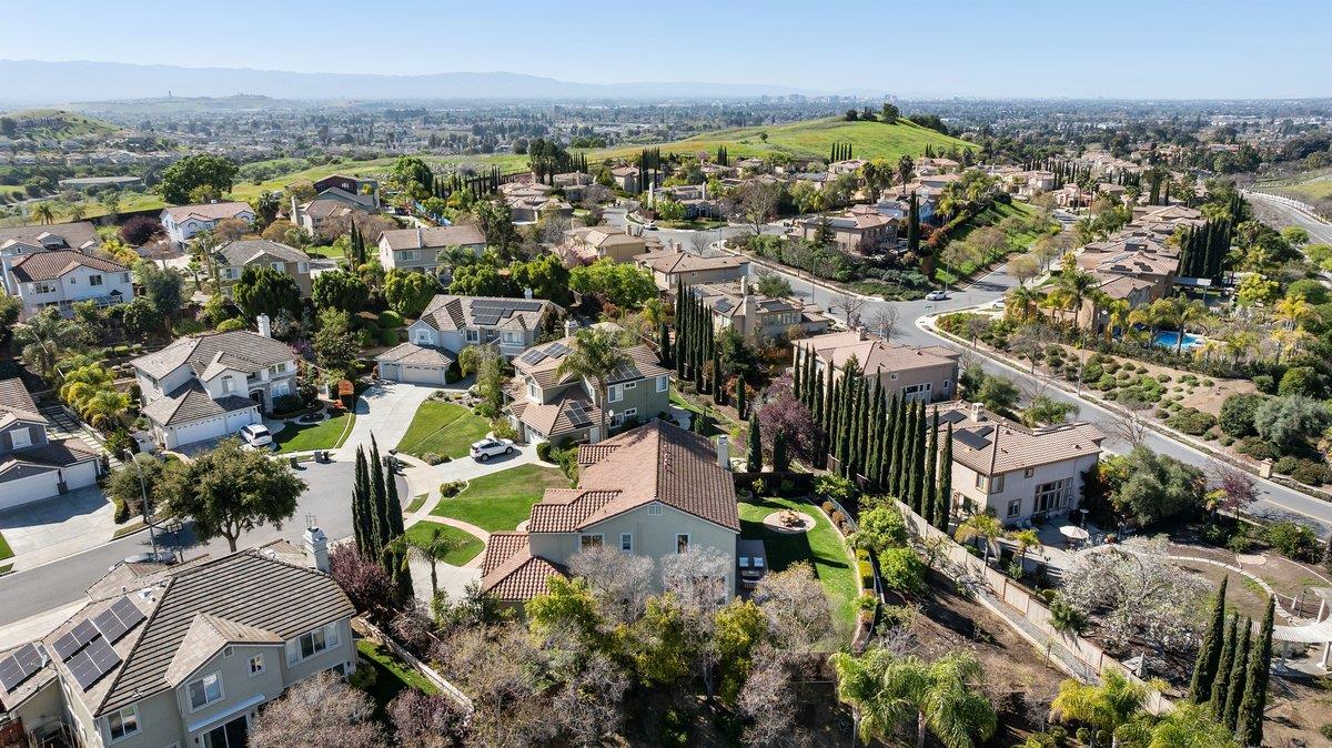 Detail Gallery Image 93 of 103 For 2231 Quail Bluff Ct, San Jose,  CA 95121 - 4 Beds | 4 Baths