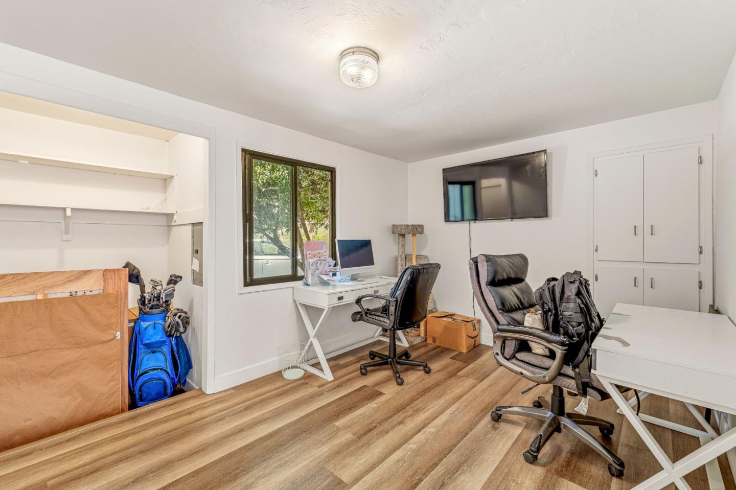 Detail Gallery Image 11 of 36 For 77 Laureles Grade, Salinas,  CA 93908 - 4 Beds | 3 Baths