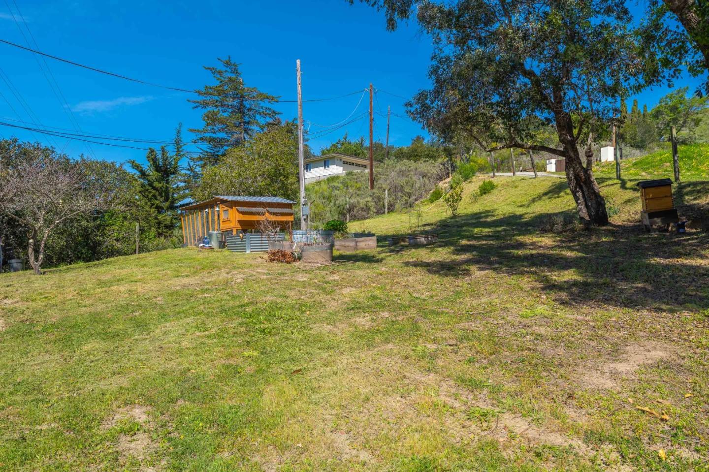 Detail Gallery Image 23 of 36 For 77 Laureles Grade, Salinas,  CA 93908 - 4 Beds | 3 Baths