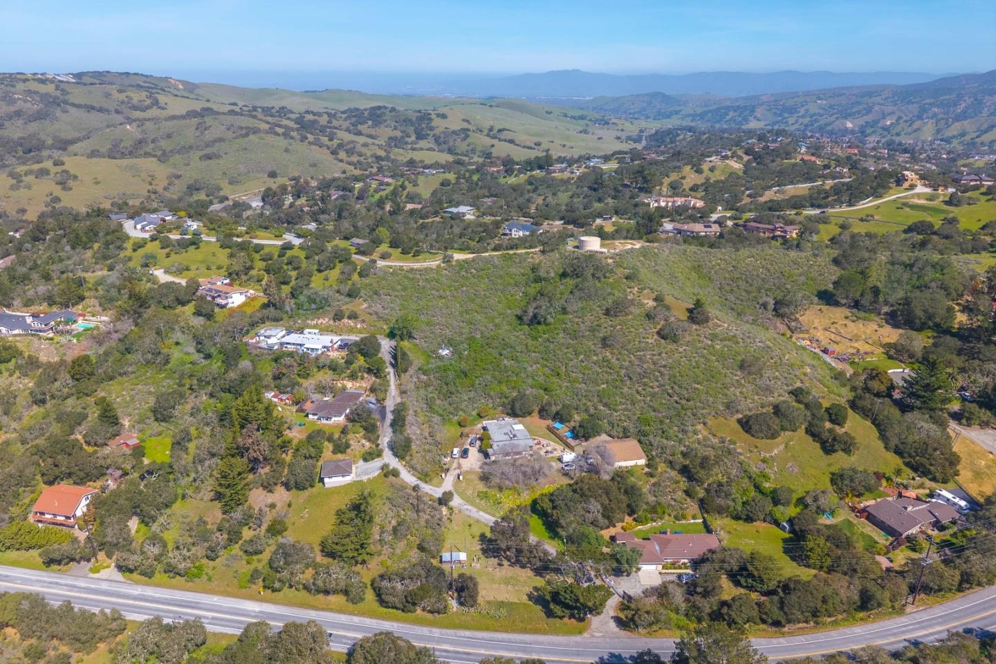 Detail Gallery Image 30 of 36 For 77 Laureles Grade, Salinas,  CA 93908 - 4 Beds | 3 Baths