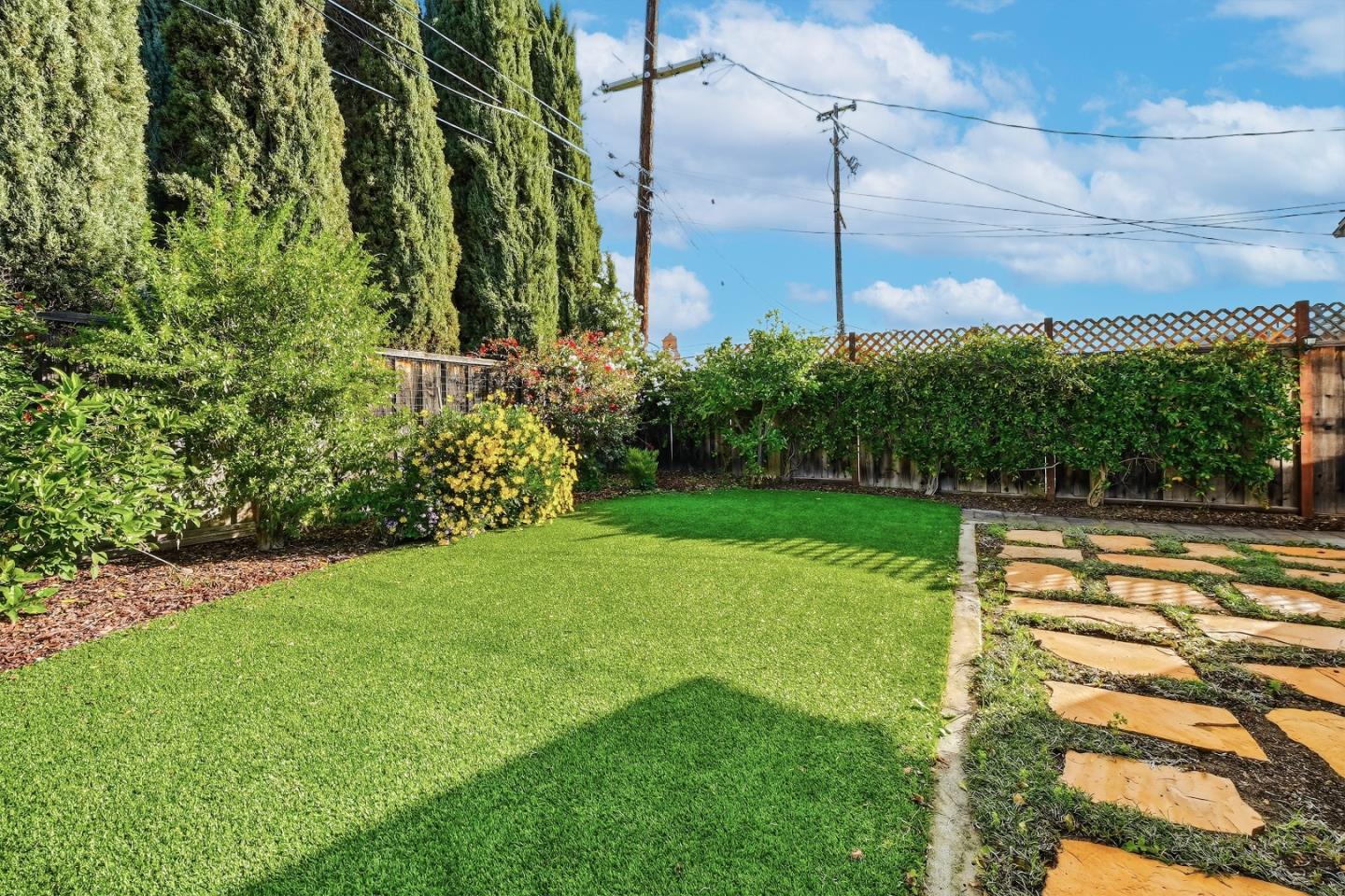 Detail Gallery Image 36 of 44 For 2163 Woodard Rd, San Jose,  CA 95124 - 3 Beds | 2 Baths