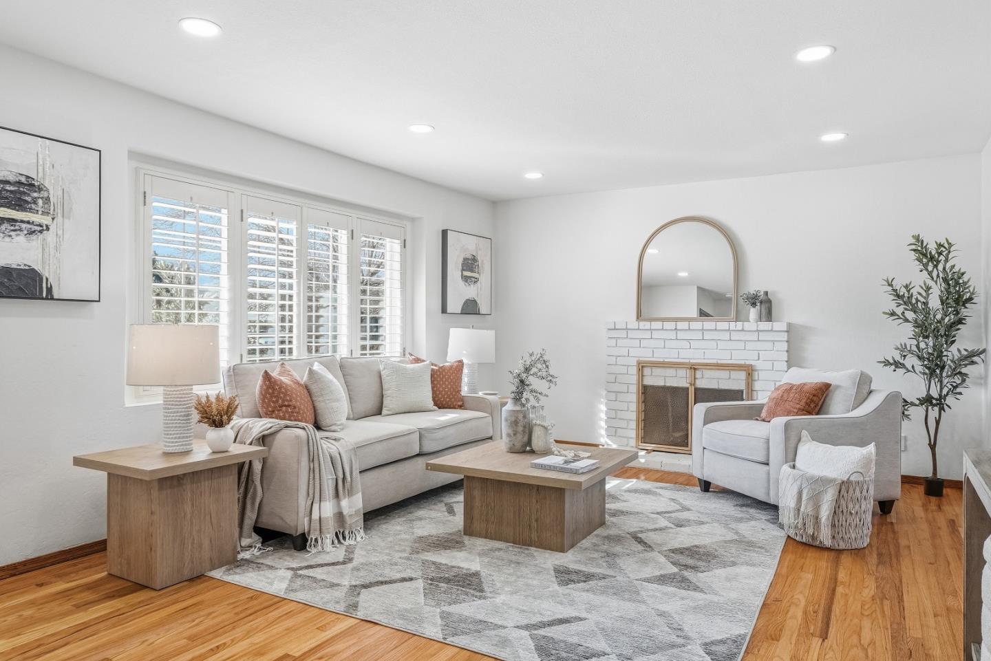 Detail Gallery Image 6 of 44 For 2163 Woodard Rd, San Jose,  CA 95124 - 3 Beds | 2 Baths