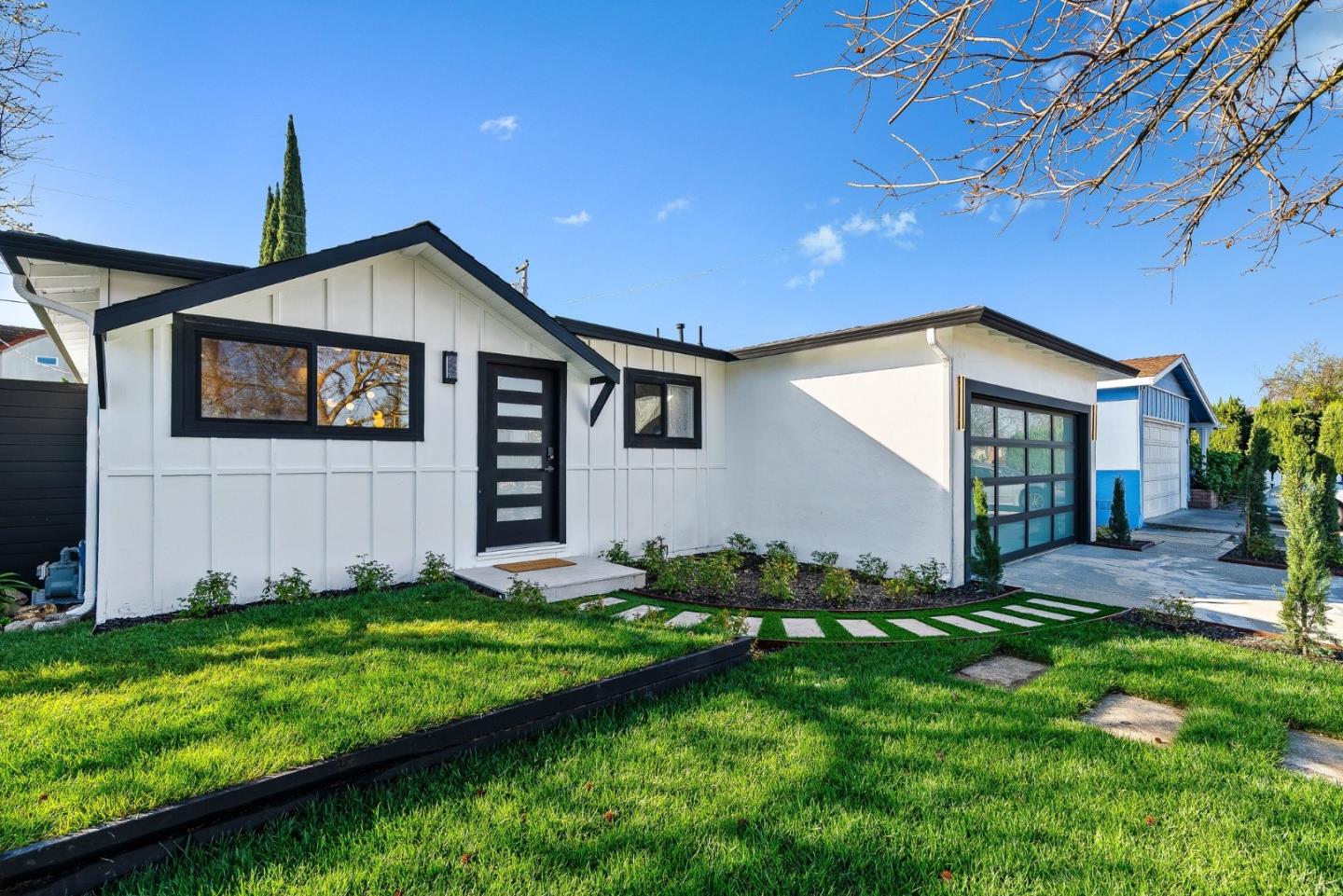 Front Image Thumbnail for ML82038371