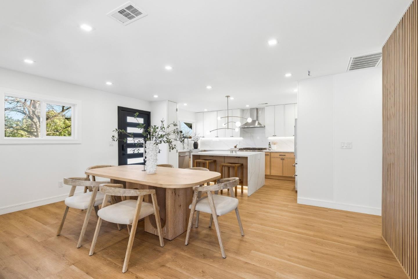 Detail Gallery Image 4 of 27 For 1742 Del Paso Ave, San Jose,  CA 95124 - 3 Beds | 2 Baths