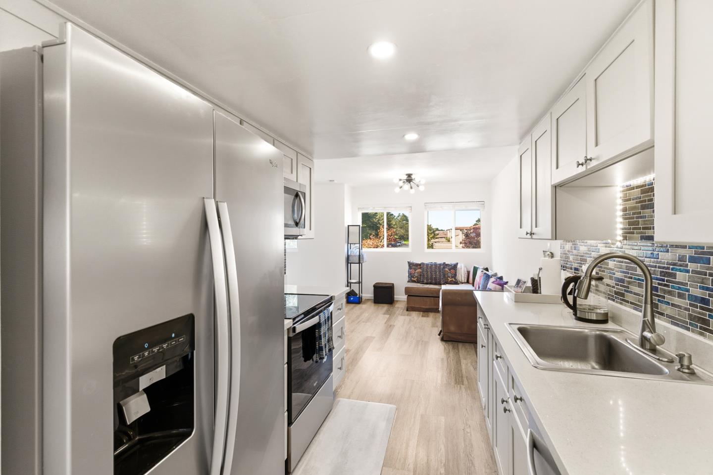 Detail Gallery Image 13 of 31 For 3550 Carter #126,  South San Francisco,  CA 94080 - 3 Beds | 2/1 Baths