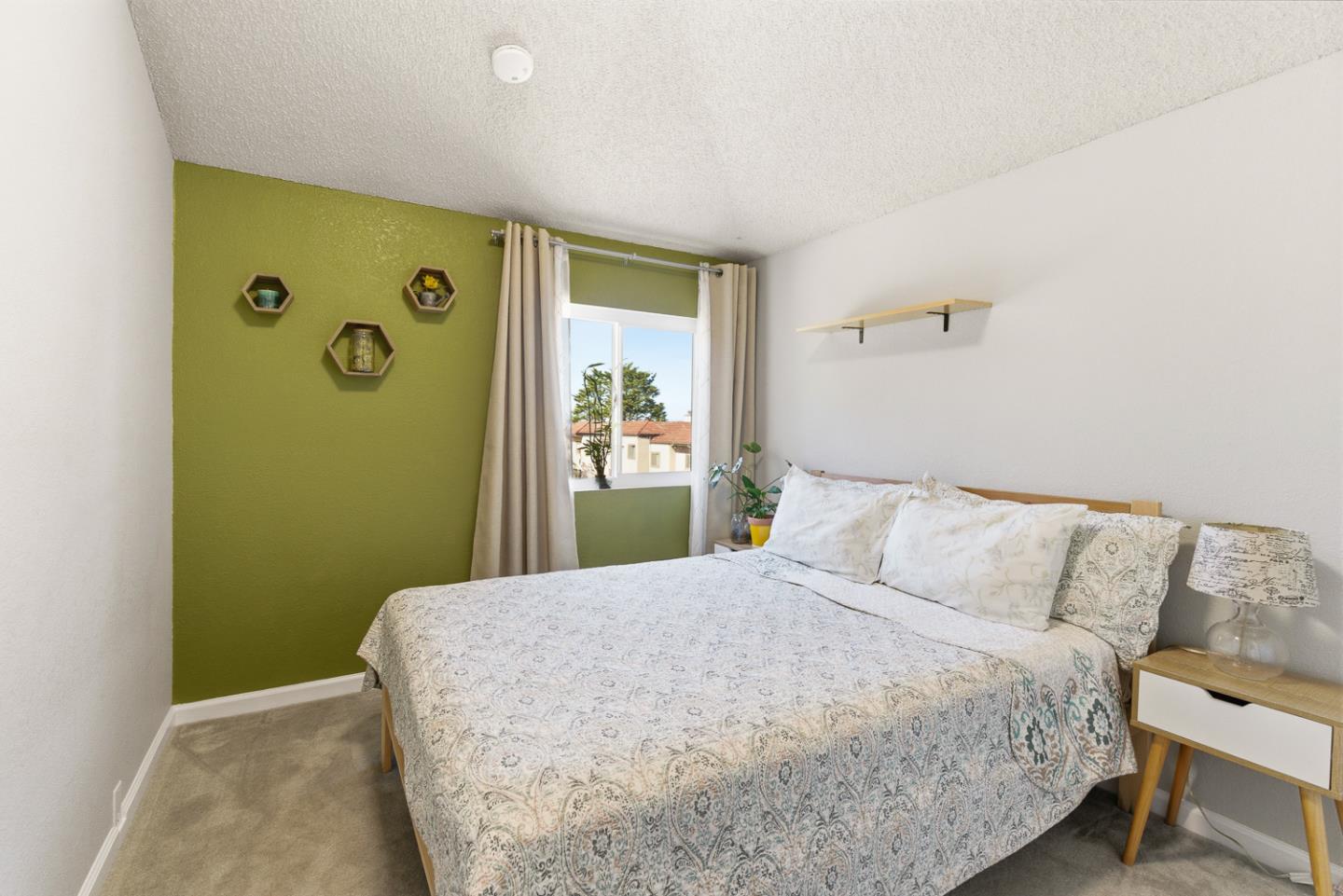 Detail Gallery Image 20 of 31 For 3550 Carter #126,  South San Francisco,  CA 94080 - 3 Beds | 2/1 Baths