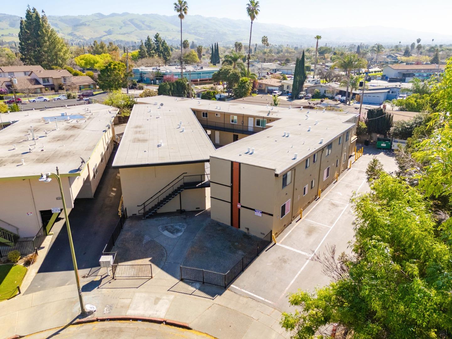 Detail Gallery Image 2 of 14 For 2748 Kollmar Dr, San Jose,  CA 95127 - – Beds | – Baths