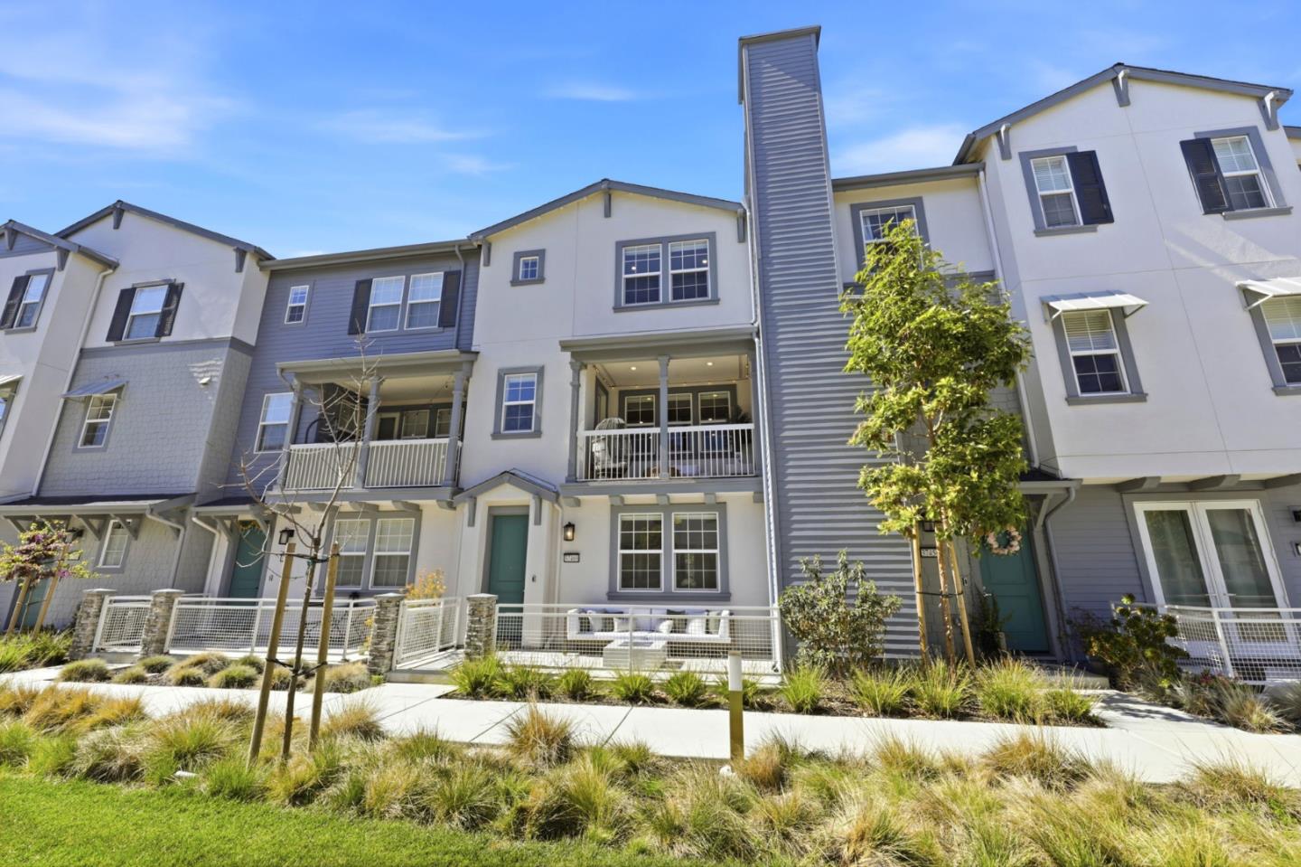 Detail Gallery Image 2 of 38 For 37460 Bowline Rd, Newark,  CA 94560 - 4 Beds | 3/1 Baths