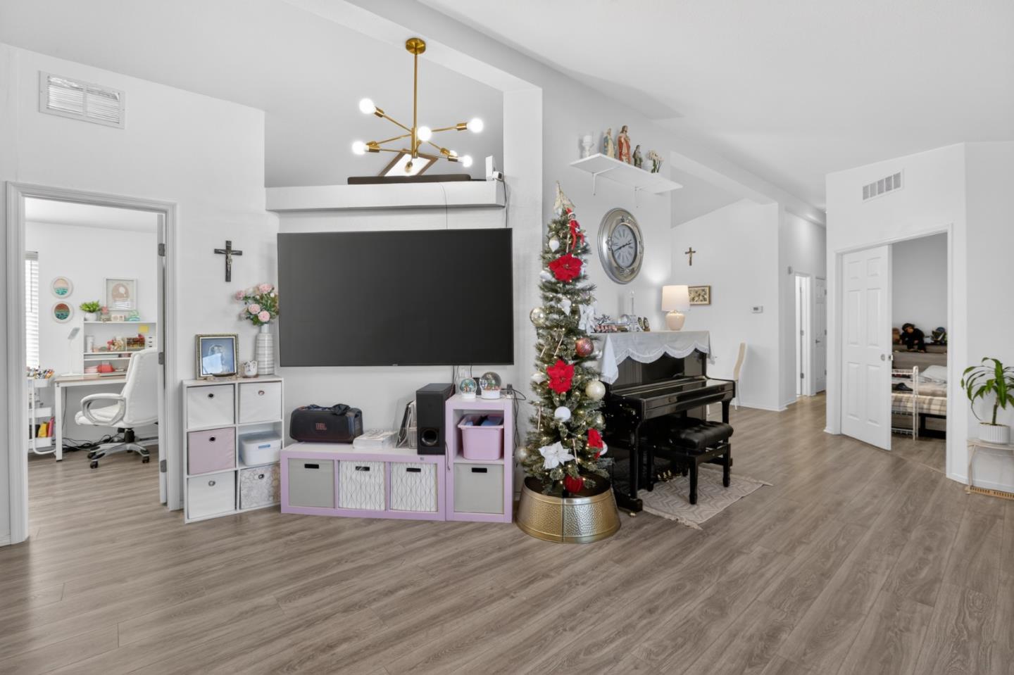 Detail Gallery Image 13 of 34 For 120 Dixon Landing #9,  Milpitas,  CA 95035 - 3 Beds | 2 Baths