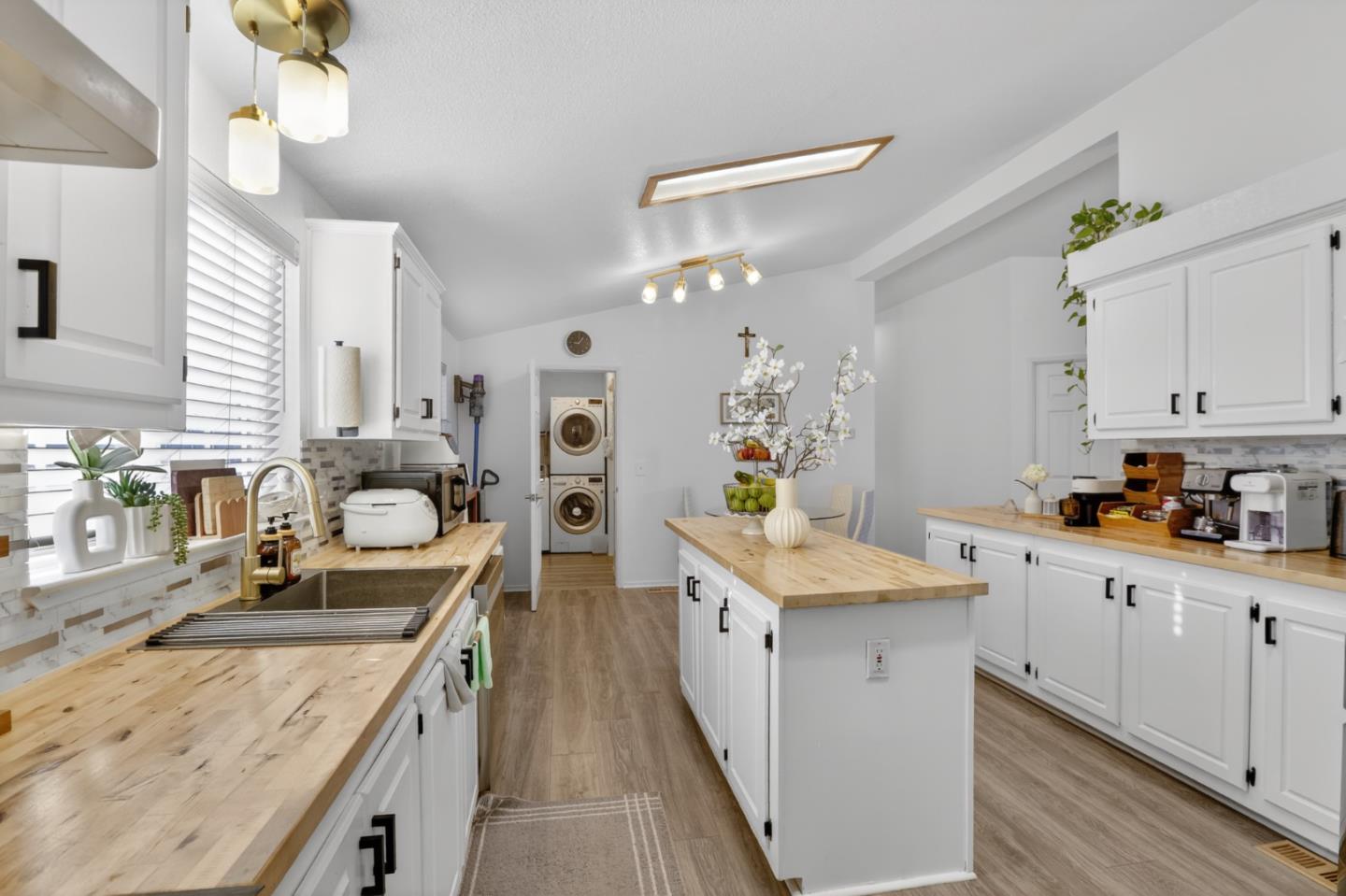 Detail Gallery Image 20 of 34 For 120 Dixon Landing #9,  Milpitas,  CA 95035 - 3 Beds | 2 Baths