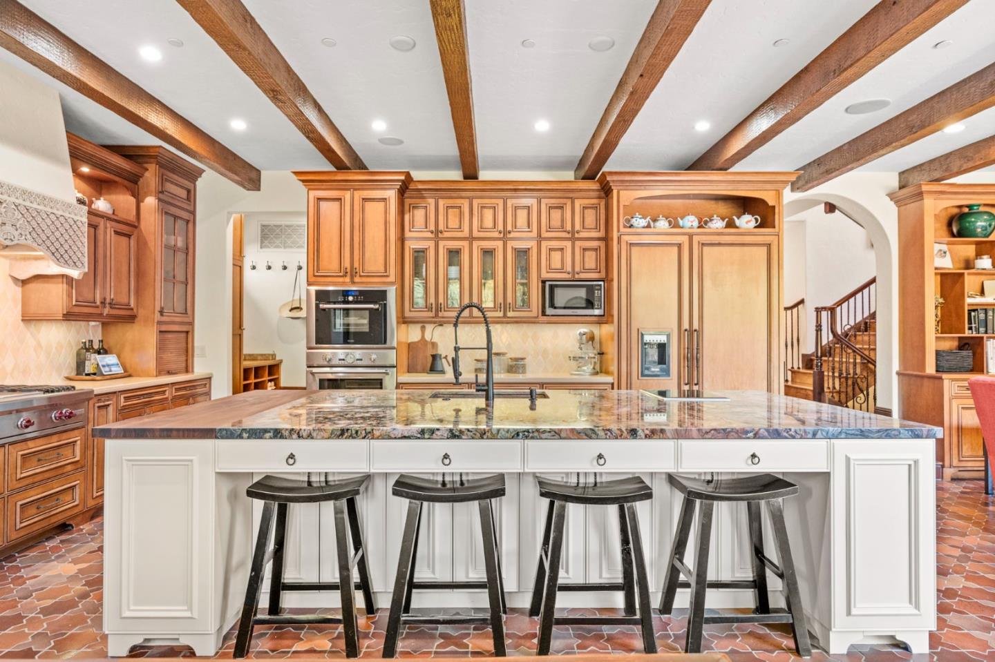 Detail Gallery Image 14 of 52 For 1208 Bernal Ave, Burlingame,  CA 94010 - 4 Beds | 5/1 Baths