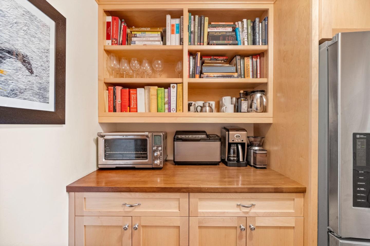 Detail Gallery Image 20 of 52 For 1208 Bernal Ave, Burlingame,  CA 94010 - 4 Beds | 5/1 Baths