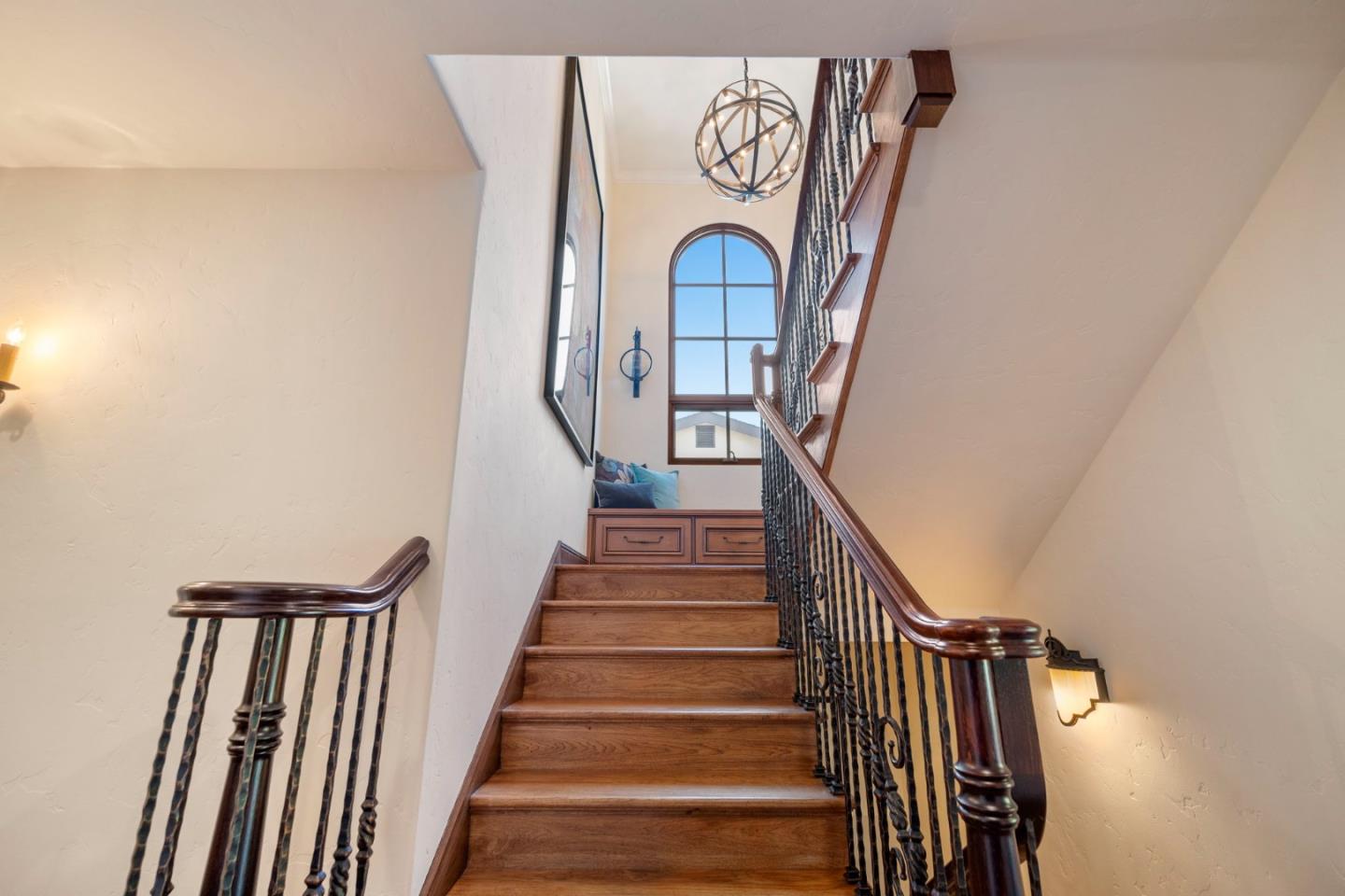 Detail Gallery Image 21 of 52 For 1208 Bernal Ave, Burlingame,  CA 94010 - 4 Beds | 5/1 Baths