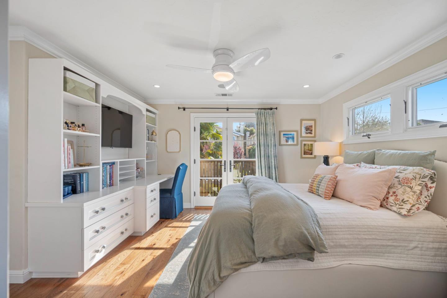 Detail Gallery Image 31 of 52 For 1208 Bernal Ave, Burlingame,  CA 94010 - 4 Beds | 5/1 Baths