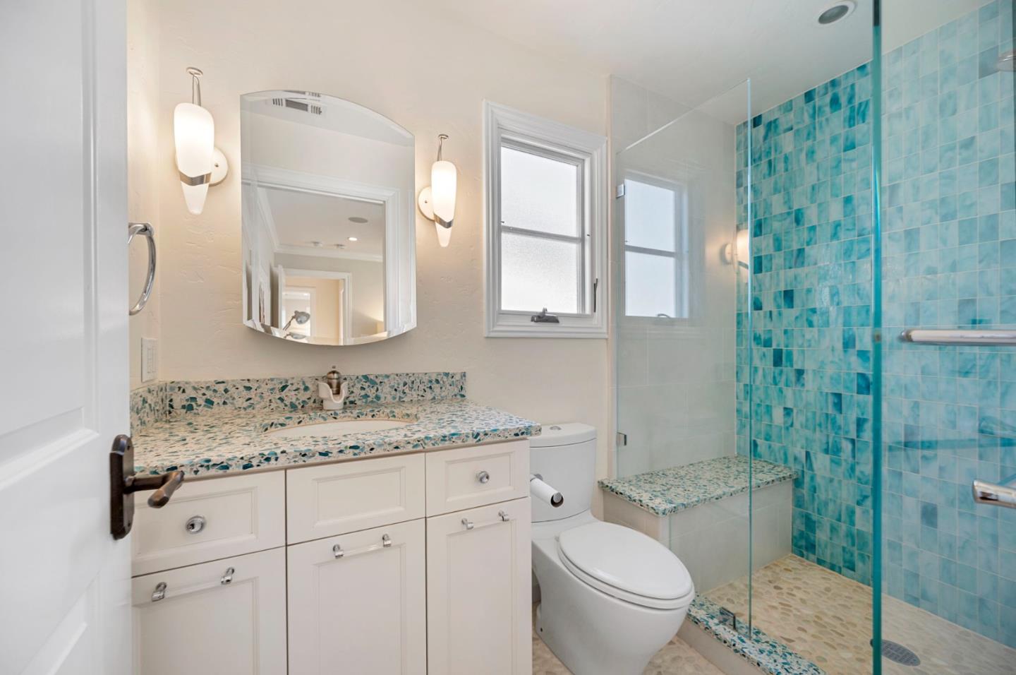 Detail Gallery Image 34 of 52 For 1208 Bernal Ave, Burlingame,  CA 94010 - 4 Beds | 5/1 Baths