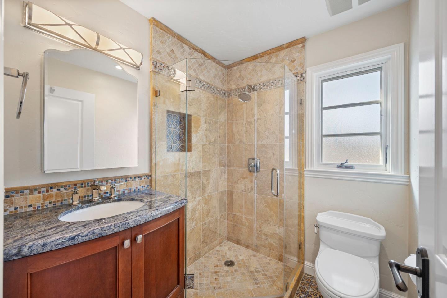 Detail Gallery Image 37 of 52 For 1208 Bernal Ave, Burlingame,  CA 94010 - 4 Beds | 5/1 Baths