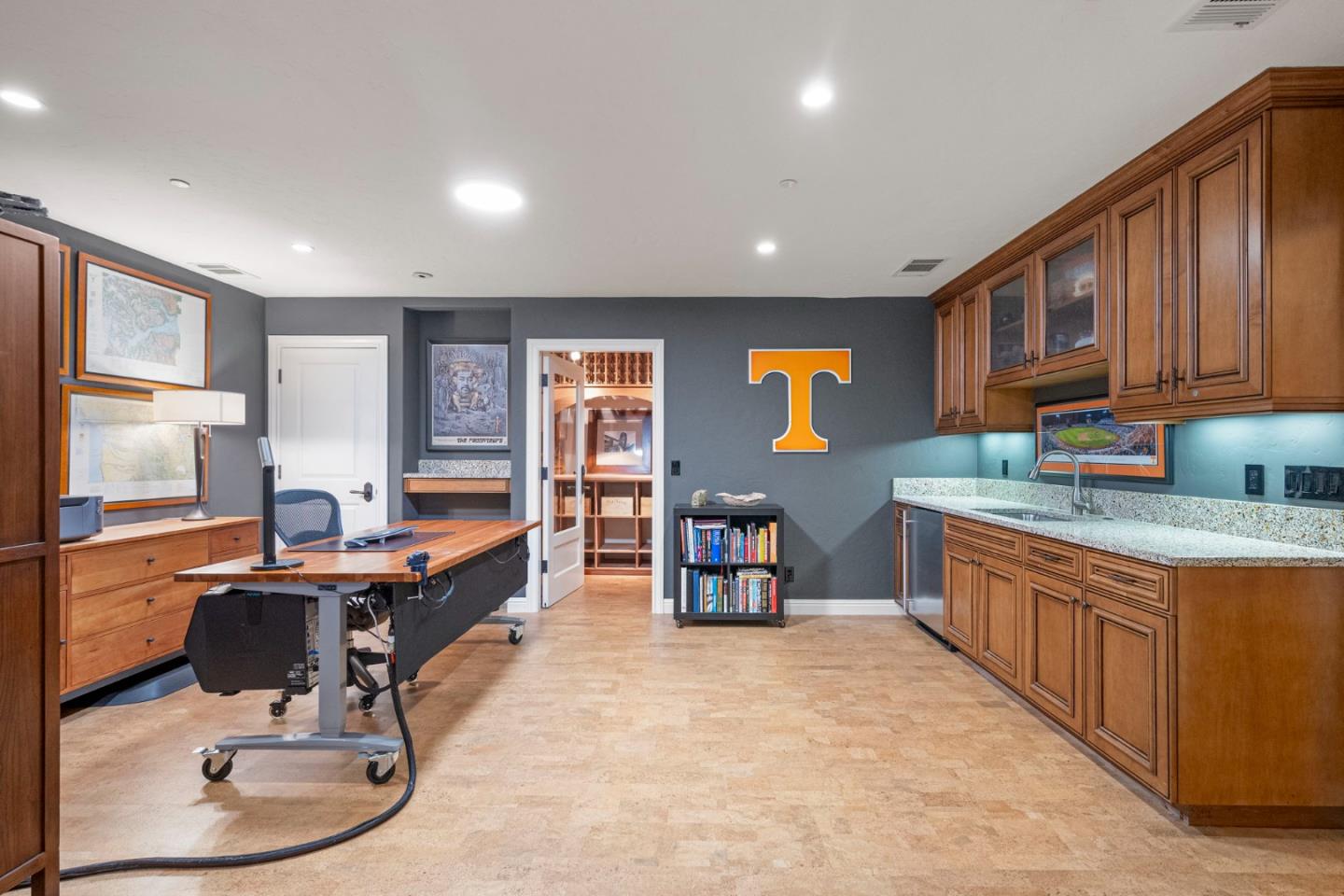 Detail Gallery Image 41 of 52 For 1208 Bernal Ave, Burlingame,  CA 94010 - 4 Beds | 5/1 Baths