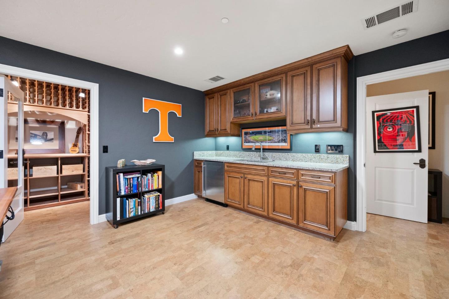 Detail Gallery Image 43 of 52 For 1208 Bernal Ave, Burlingame,  CA 94010 - 4 Beds | 5/1 Baths