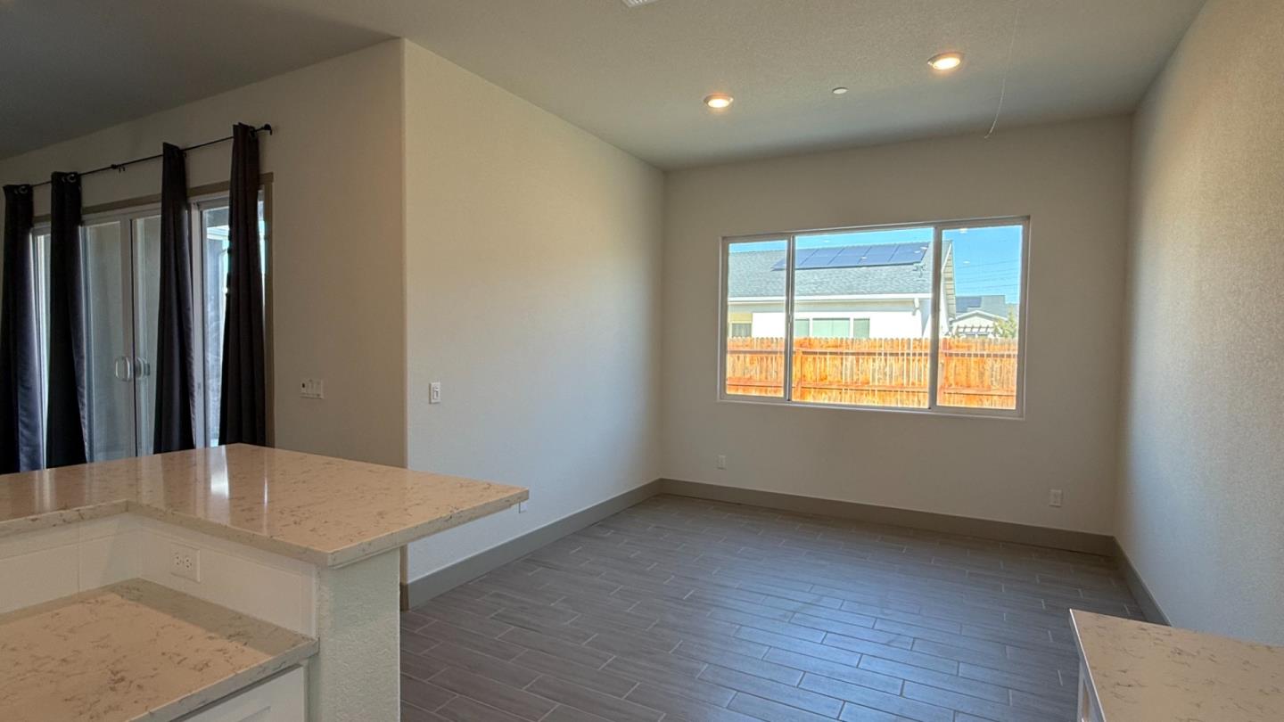 Detail Gallery Image 15 of 48 For 2475 Bastidas Dr, Merced,  CA 95340 - 3 Beds | 2 Baths