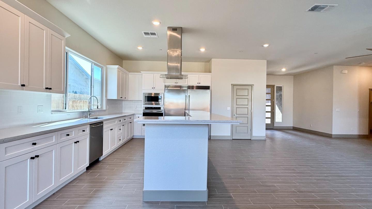 Detail Gallery Image 7 of 48 For 2475 Bastidas Dr, Merced,  CA 95340 - 3 Beds | 2 Baths