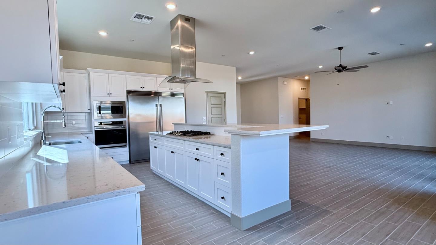 Detail Gallery Image 9 of 48 For 2475 Bastidas Dr, Merced,  CA 95340 - 3 Beds | 2 Baths