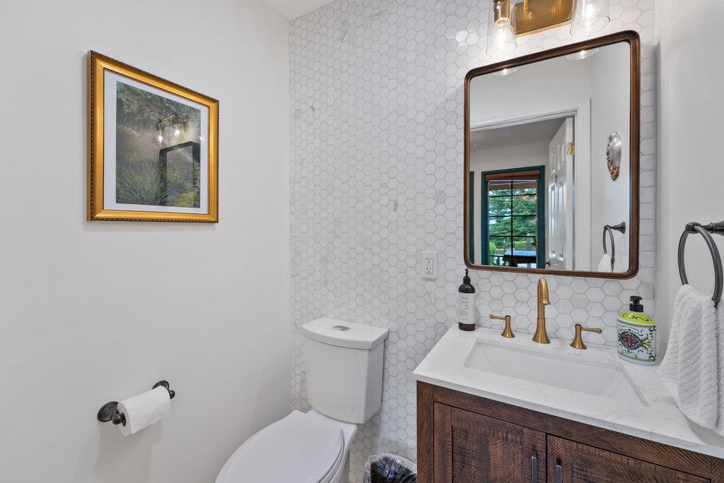 Detail Gallery Image 17 of 54 For 780 Calabasas Rd, Watsonville,  CA 95076 - 2 Beds | 2/1 Baths