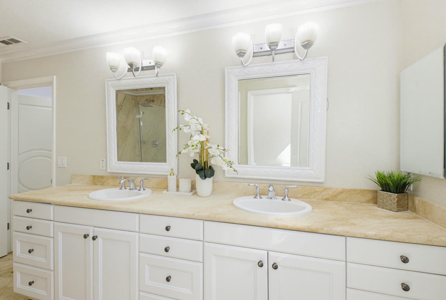 Detail Gallery Image 29 of 64 For 1269 Delmas, San Jose,  CA 95125 - 4 Beds | 2/1 Baths