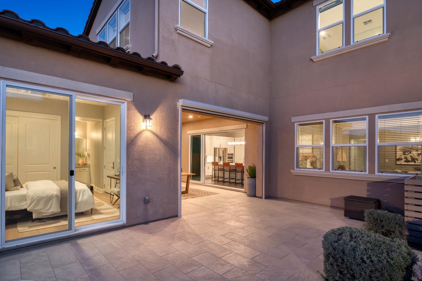 Detail Gallery Image 4 of 69 For 2829 Mount Dana Dr, Dublin,  CA 94568 - 4 Beds | 4/1 Baths