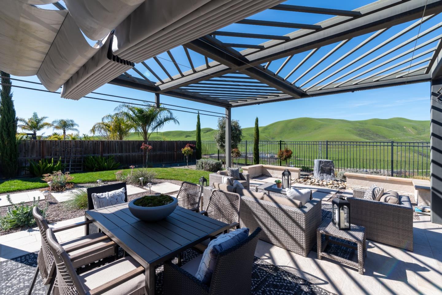 Detail Gallery Image 53 of 69 For 2829 Mount Dana Dr, Dublin,  CA 94568 - 4 Beds | 4/1 Baths