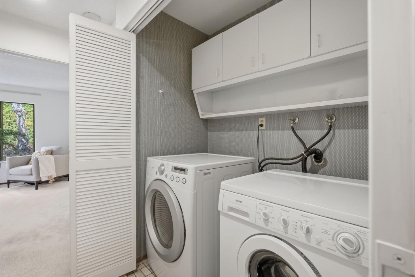 Detail Gallery Image 27 of 37 For 17 Azalea Ln, San Carlos,  CA 94070 - 2 Beds | 2 Baths