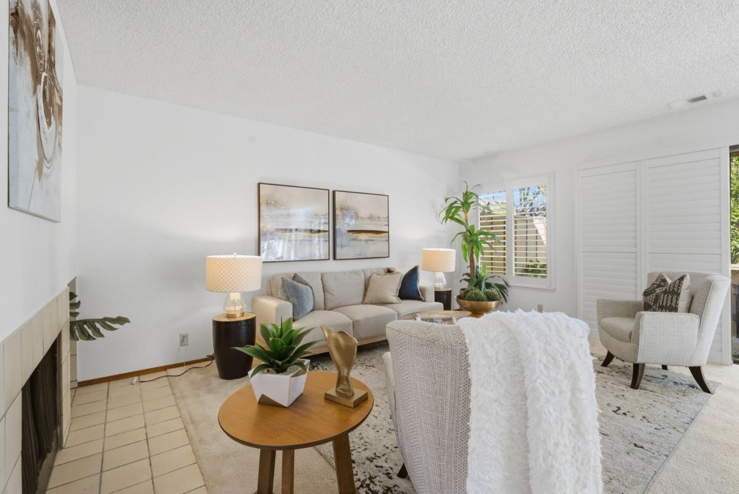 Detail Gallery Image 3 of 37 For 17 Azalea Ln, San Carlos,  CA 94070 - 2 Beds | 2 Baths