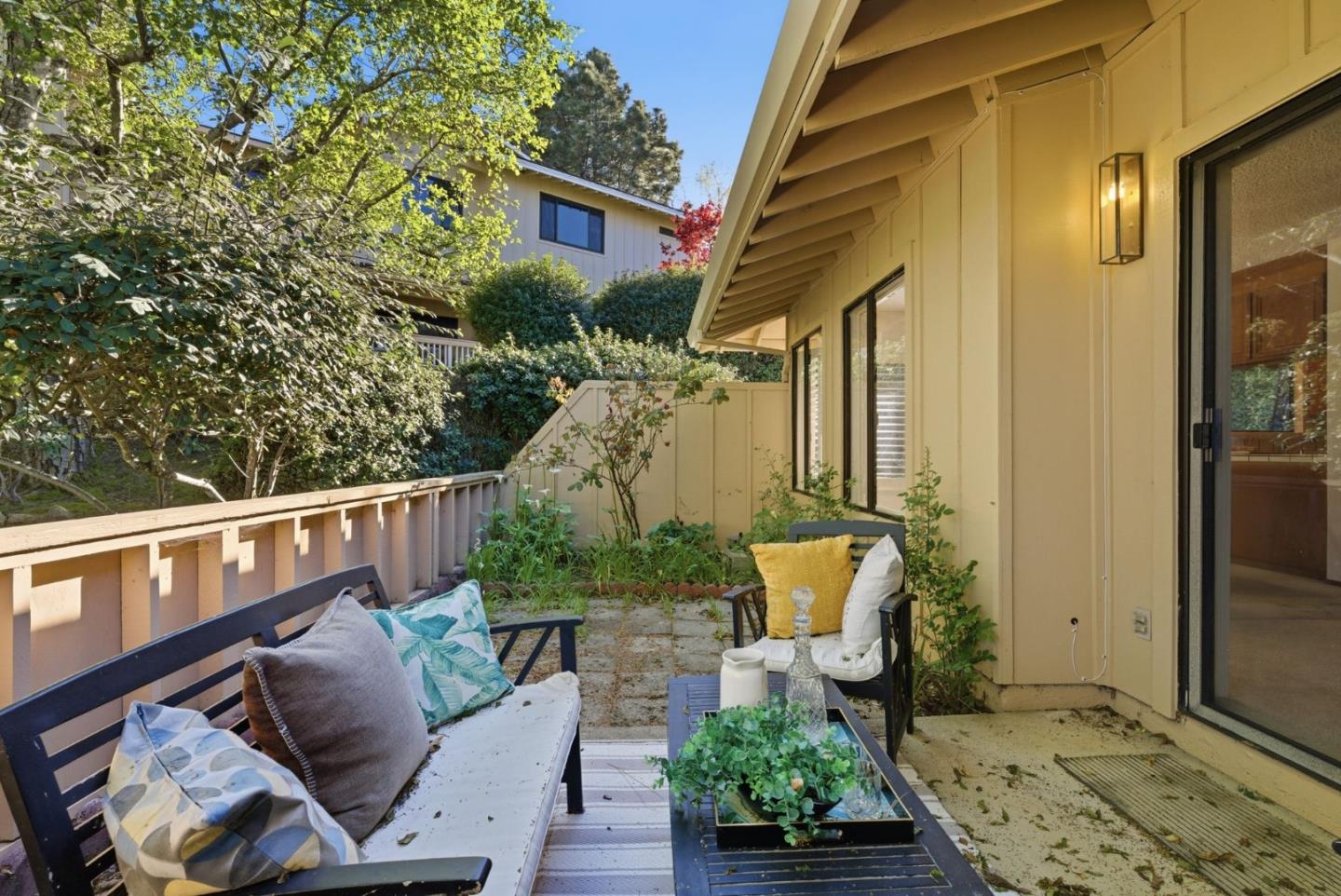 Detail Gallery Image 30 of 37 For 17 Azalea Ln, San Carlos,  CA 94070 - 2 Beds | 2 Baths