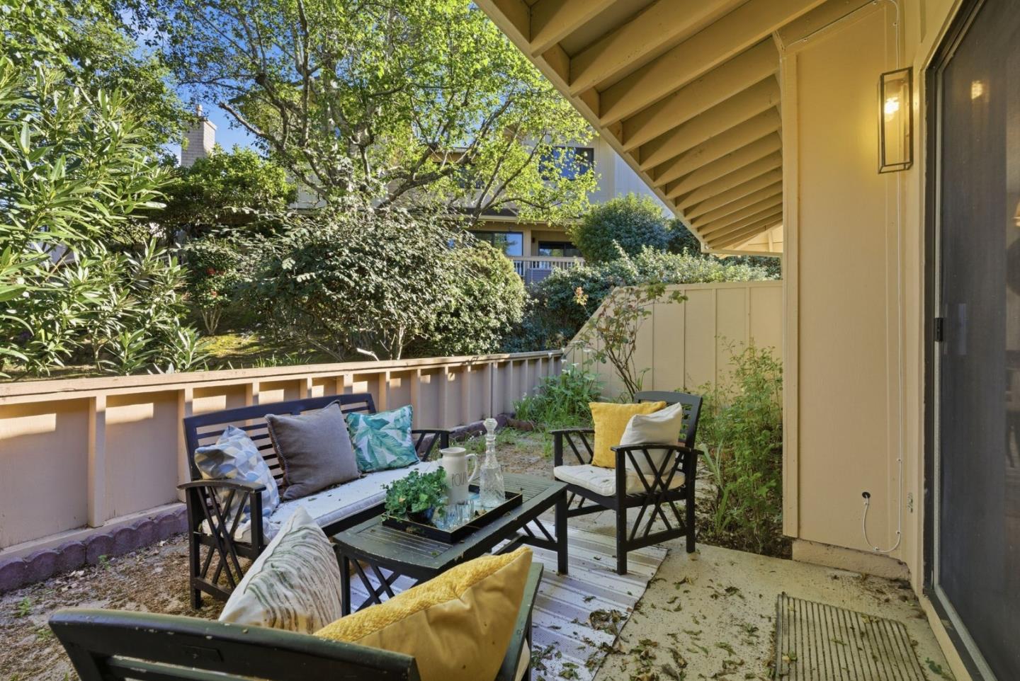 Detail Gallery Image 33 of 37 For 17 Azalea Ln, San Carlos,  CA 94070 - 2 Beds | 2 Baths