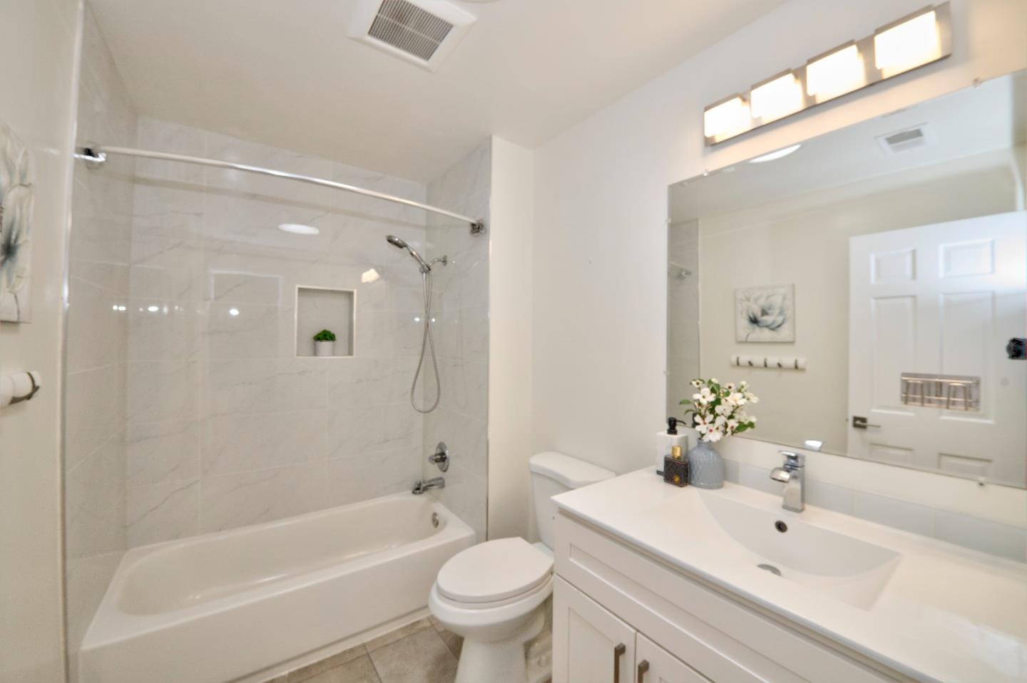 Detail Gallery Image 26 of 47 For 1048 Whitebick Dr, San Jose,  CA 95129 - 3 Beds | 2/1 Baths