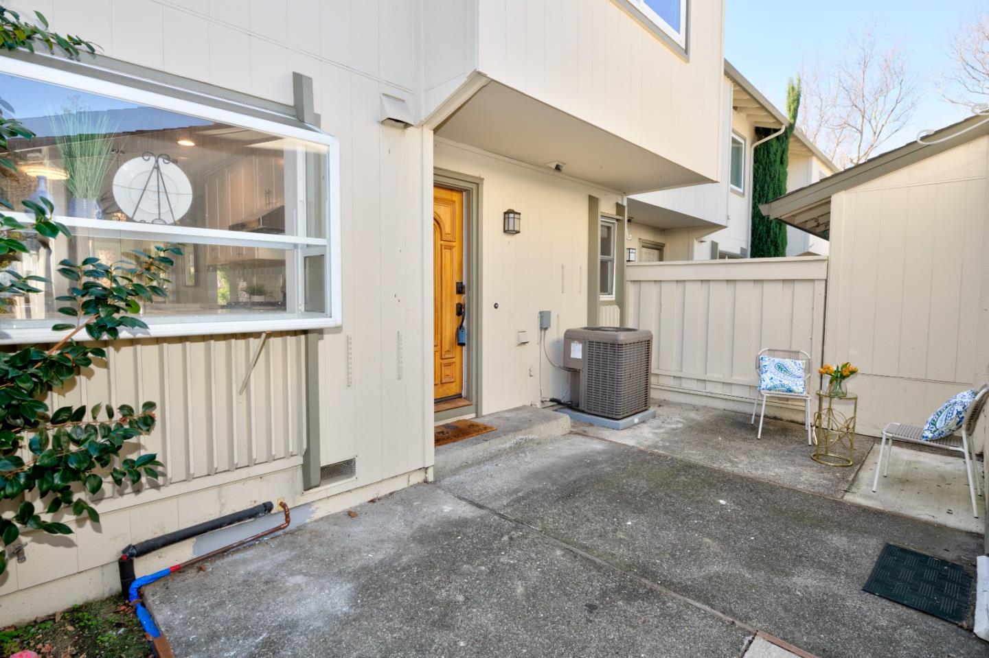 Detail Gallery Image 36 of 47 For 1048 Whitebick Dr, San Jose,  CA 95129 - 3 Beds | 2/1 Baths