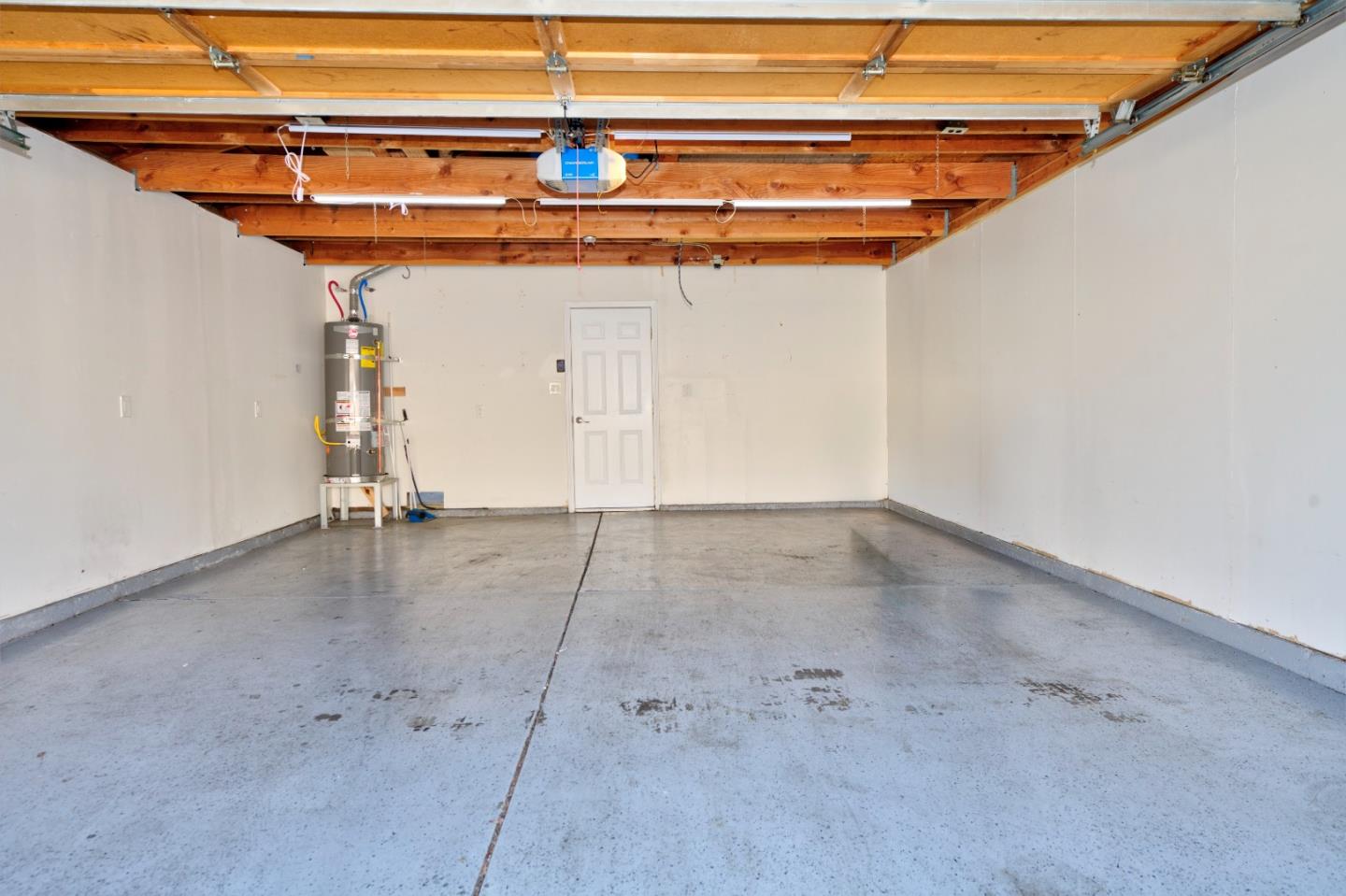 Detail Gallery Image 38 of 47 For 1048 Whitebick Dr, San Jose,  CA 95129 - 3 Beds | 2/1 Baths