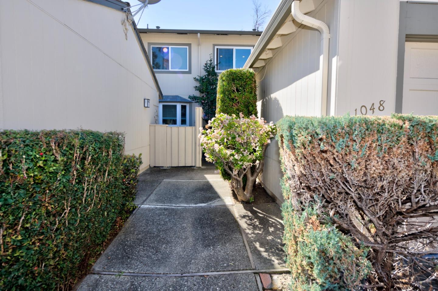 Detail Gallery Image 44 of 47 For 1048 Whitebick Dr, San Jose,  CA 95129 - 3 Beds | 2/1 Baths