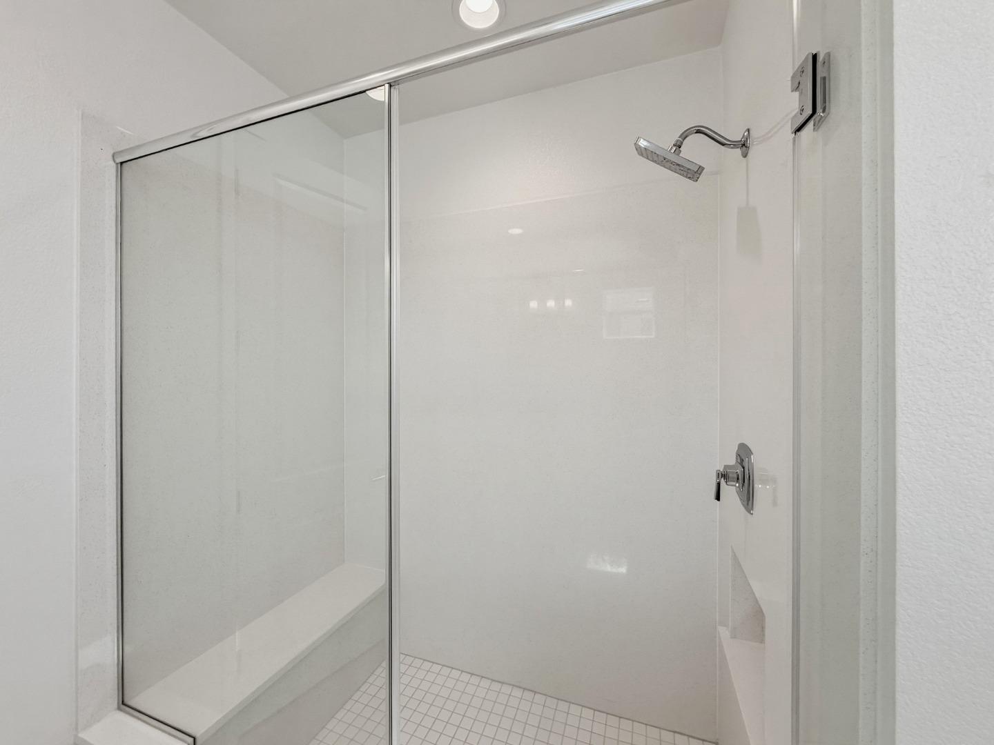 Detail Gallery Image 28 of 46 For 282 Wharf Terrace Cir, Marina,  CA 93933 - 3 Beds | 2/1 Baths