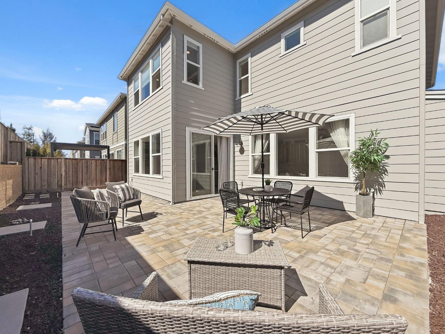 Detail Gallery Image 36 of 46 For 282 Wharf Terrace Cir, Marina,  CA 93933 - 3 Beds | 2/1 Baths