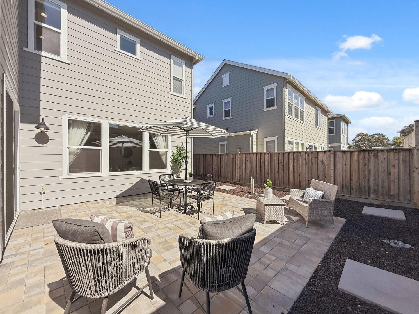 Detail Gallery Image 39 of 46 For 282 Wharf Terrace Cir, Marina,  CA 93933 - 3 Beds | 2/1 Baths