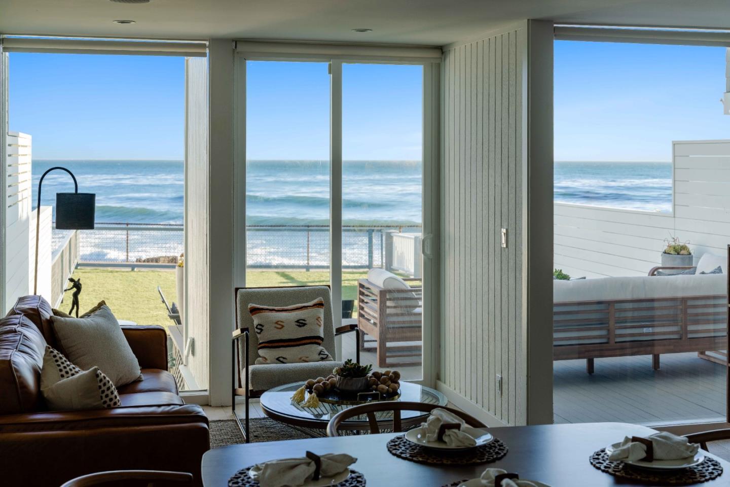 Detail Gallery Image 11 of 62 For 9 Rockview Dr, Santa Cruz,  CA 95062 - 4 Beds | 3 Baths