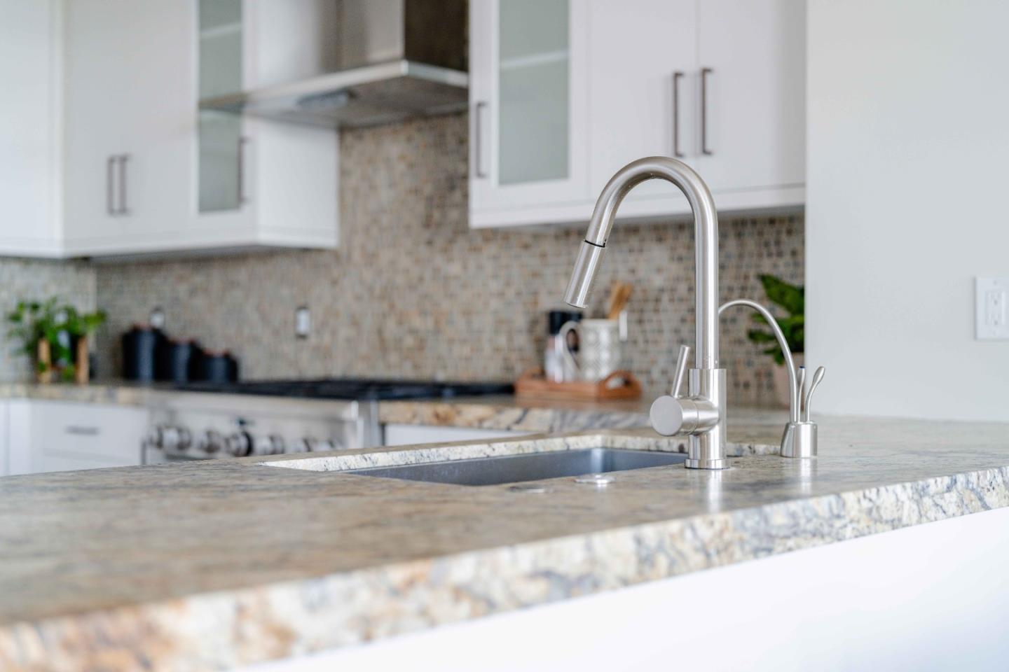 Detail Gallery Image 23 of 62 For 9 Rockview Dr, Santa Cruz,  CA 95062 - 4 Beds | 3 Baths