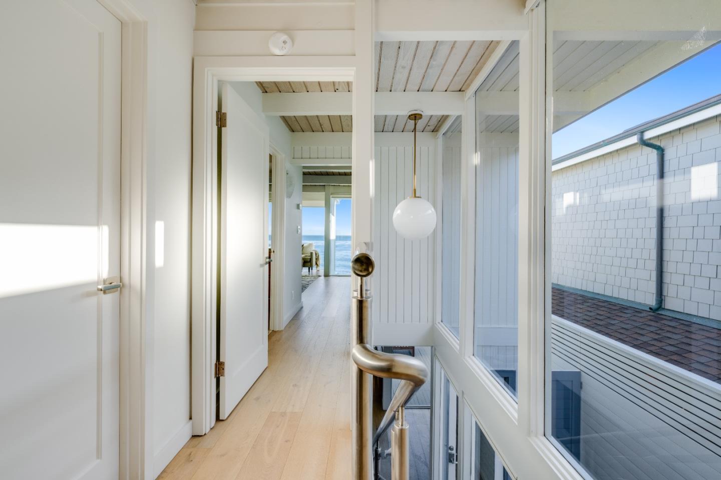 Detail Gallery Image 30 of 62 For 9 Rockview Dr, Santa Cruz,  CA 95062 - 4 Beds | 3 Baths