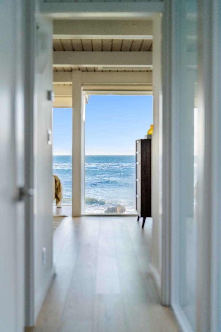 Detail Gallery Image 32 of 62 For 9 Rockview Dr, Santa Cruz,  CA 95062 - 4 Beds | 3 Baths