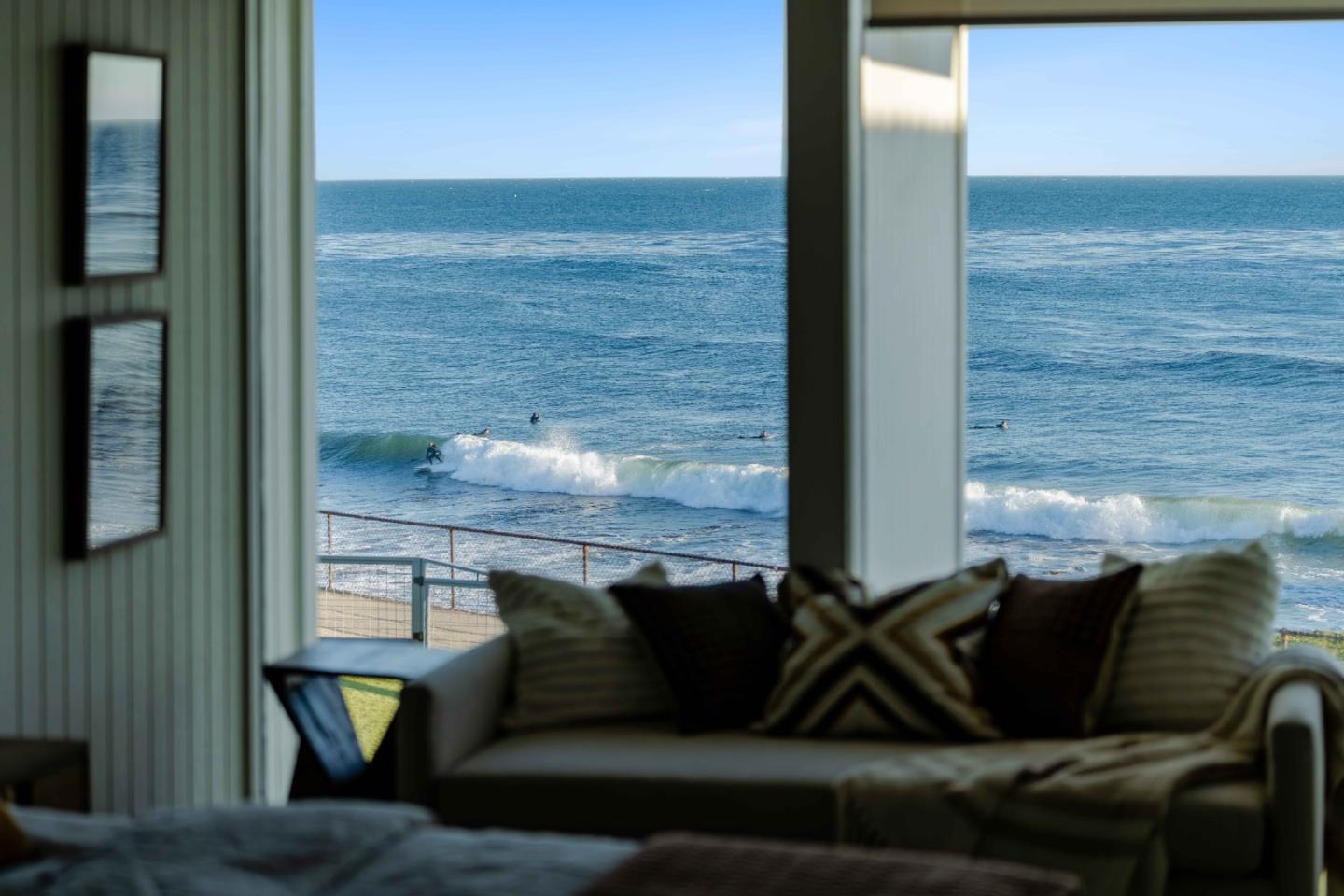 Detail Gallery Image 39 of 62 For 9 Rockview Dr, Santa Cruz,  CA 95062 - 4 Beds | 3 Baths