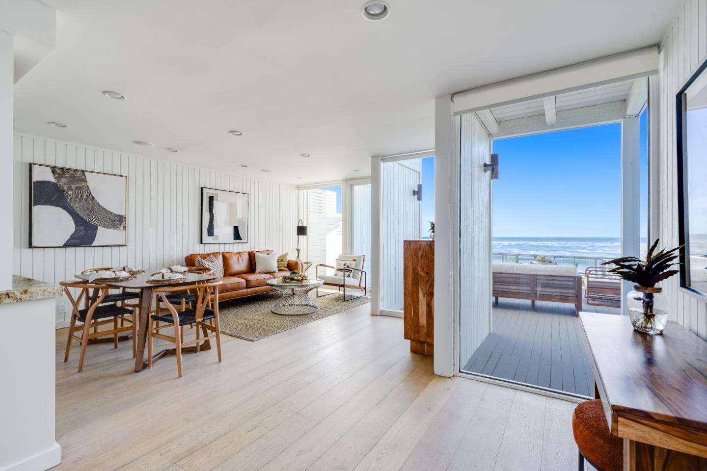 Detail Gallery Image 5 of 62 For 9 Rockview Dr, Santa Cruz,  CA 95062 - 4 Beds | 3 Baths